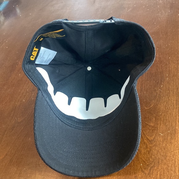 CAT Caterpillar Men's Crew Cap Hat Snapback Logo On Bill Curve Bill Black OS - Picture 3 of 4